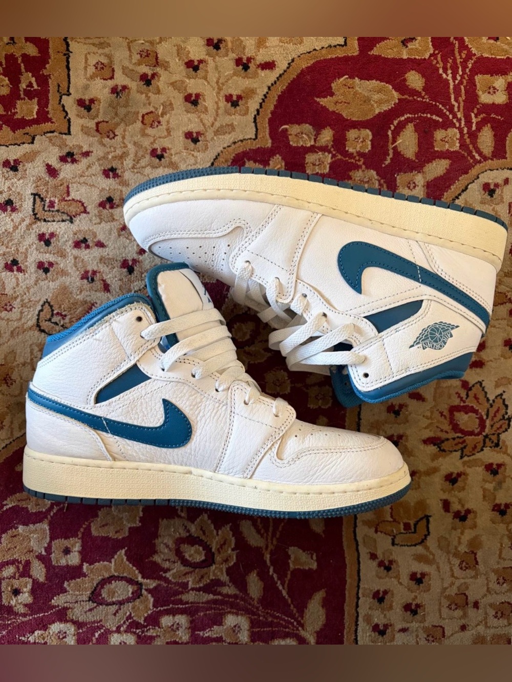 Jordan 1 Mid ‘Industrial Blue’